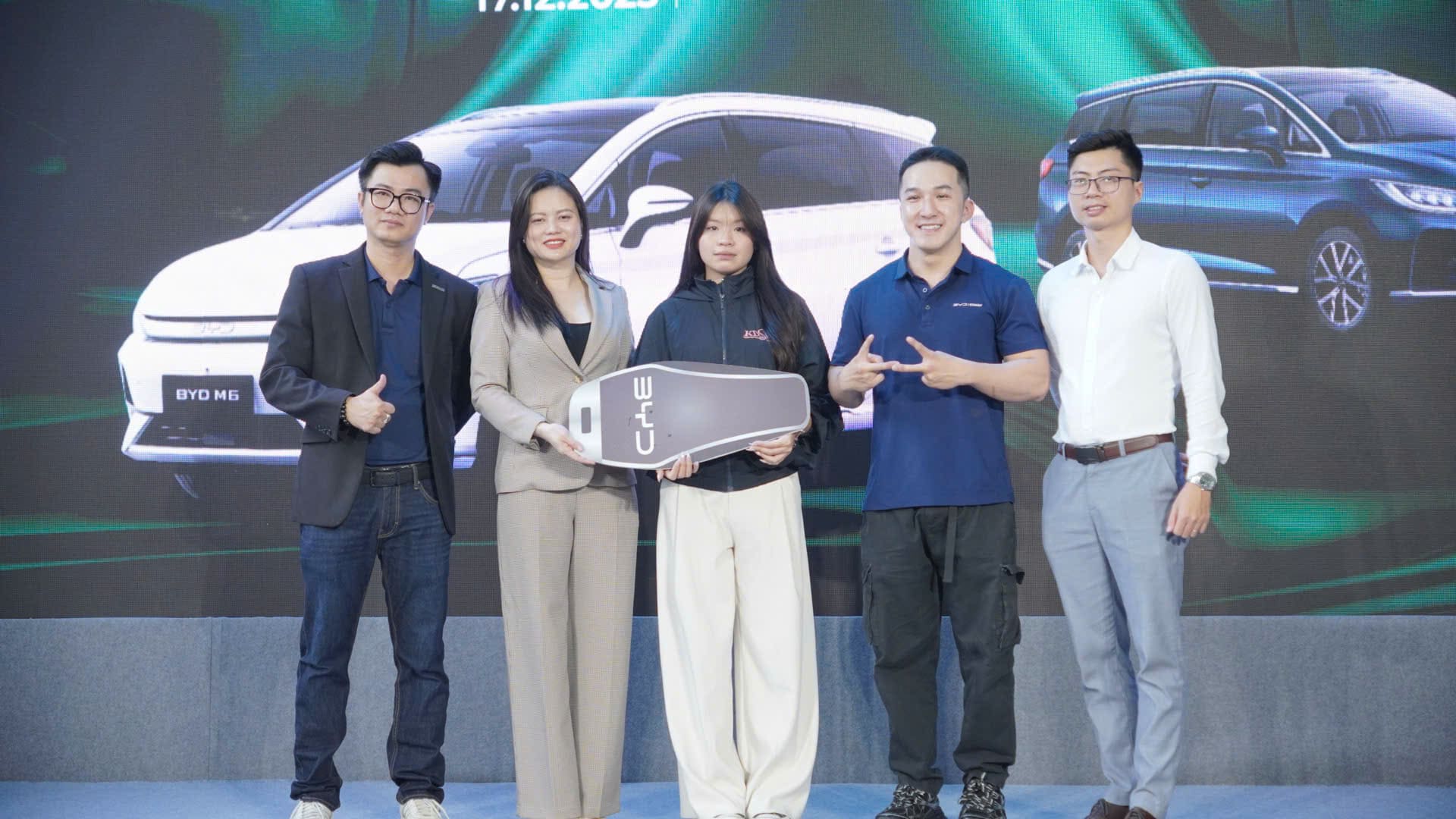 gen h z7483262116832 64e90a1fbe43fdcf67ee5c3c85e817d3 1